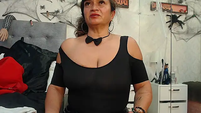 ScarlettGreen_n Live XXX chat
