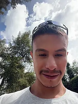 XXX chat uživo modela DOMINICKVEGAS77