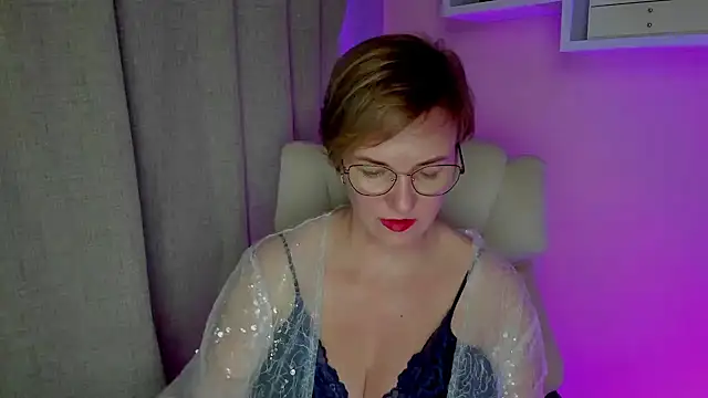 feliziaDesire Live XXX-Chat
