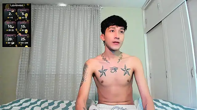 tom_Howard élő XXX-chatje