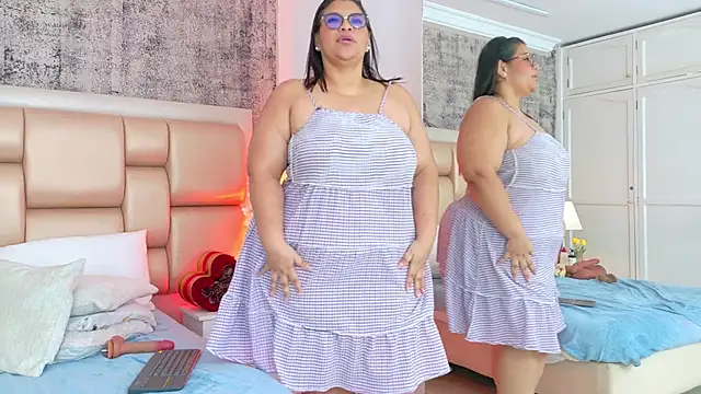 Czat XXX na żywo – SelennaCooper