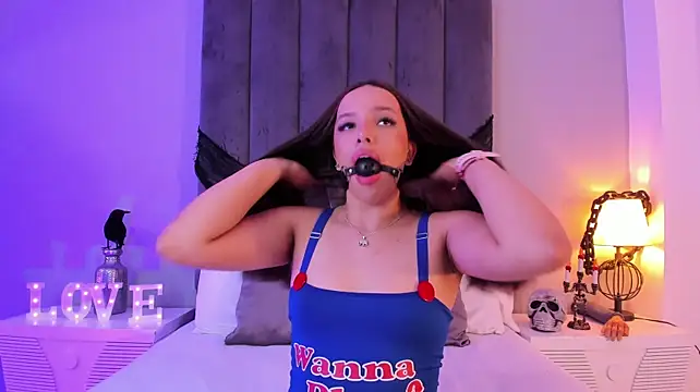 XXX chat uživo modela ValkyriaSteel