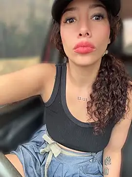 roxyrougee Chat XXX live