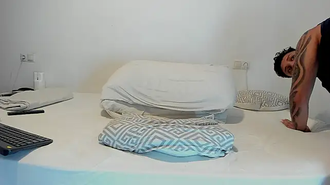 JohanSmith Chat XXX live