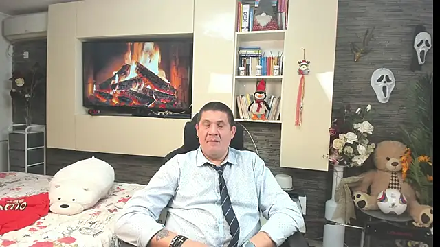 SpartacusDaddy48 Chat XXX live