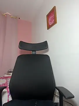 Melody_Fox26 লাইভ XXX চ্যাট