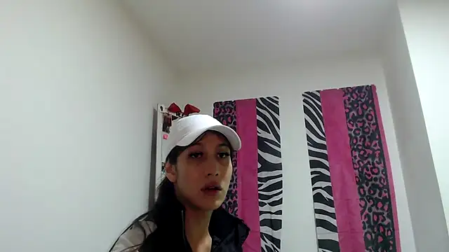 Doll_saryのライブXXXチャット