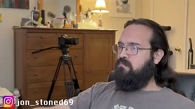 Apocalypse_Jerry Live XXX Chat