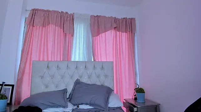 BellaAndDominick Chat XXX live
