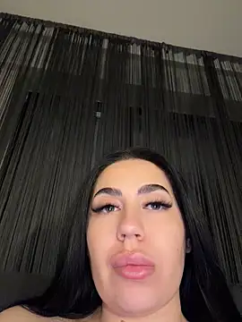 Andrestarr Adlı Modelin Canlı XXX Sohbeti