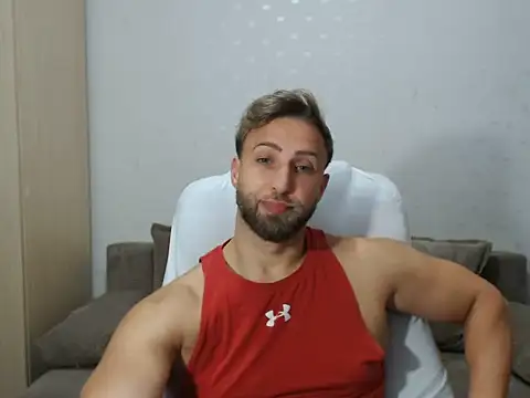 BlondEagleMuscle élő XXX-chatje