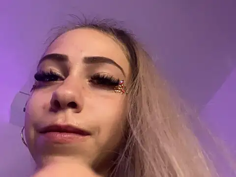Katherinabby33 webkamerás műsora