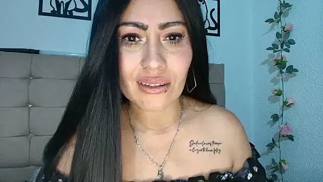 Tania_mature 现场XXX聊天