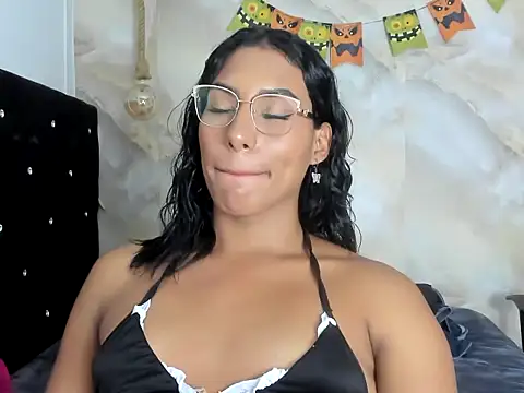 sasha_smith18 Chat XXX live