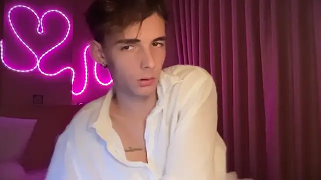 YourLucius – Live XXX-chat