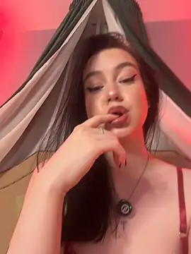 دردشة NaomiCumcam الجنسية المباشرة