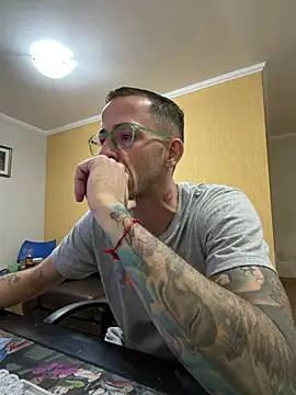 Chat +18 de MeladoDiMel ao vivo