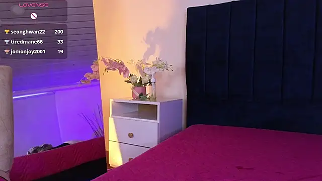 Chatroom XXX en direct de Katiaa_n