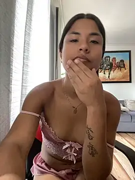Chatroom XXX en direct de Romie_rous