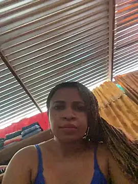 Morenita82 – Naživo XXX chat
