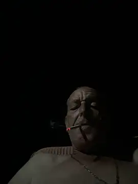 GeldenKuy's Live XXX Chat