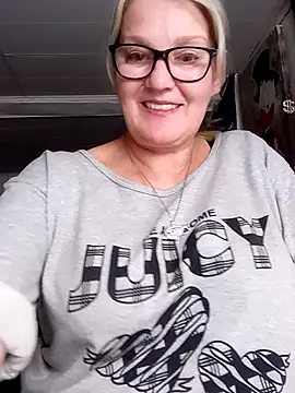 Chat XXX en directo de irinamaux