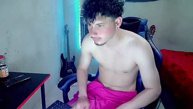 Atom_Hot Chat XXX live