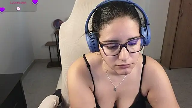blue__moon_ live XXX chat