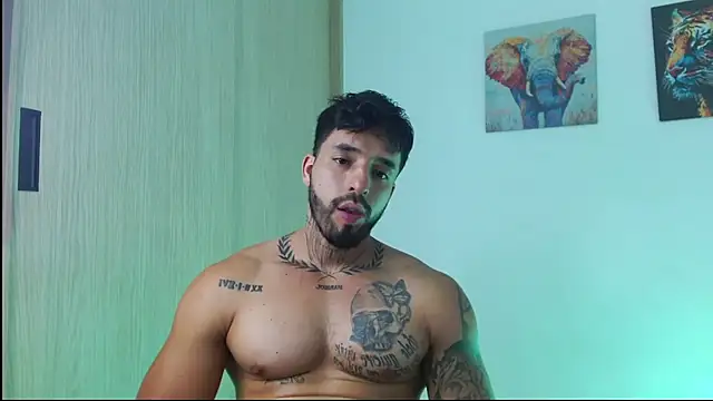 Chat XXX en directo de Jacobb_Phoenix