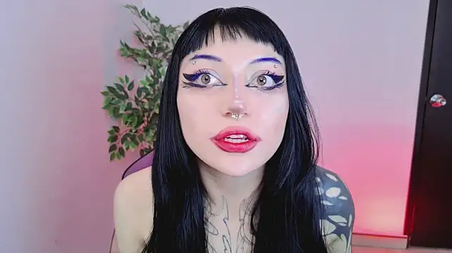 Czat XXX na żywo – catipetite