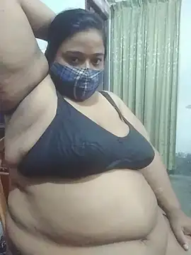 momo_loves Chat XXX live