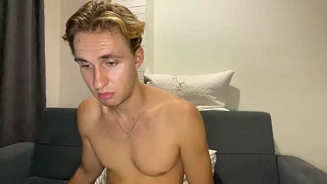 XXX chat uživo modela MarvinLur