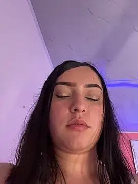 Chatroom XXX en direct de Nahomi_LS