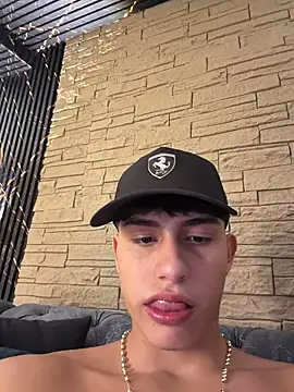 Lander_Cruz's Live XXX Chat