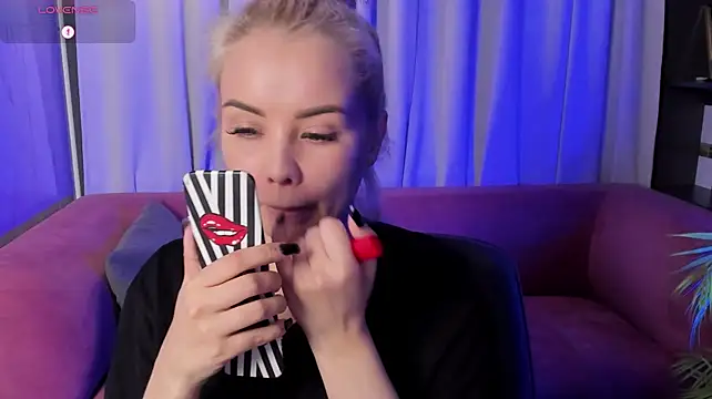 Živý XXX chat StephanieSweety