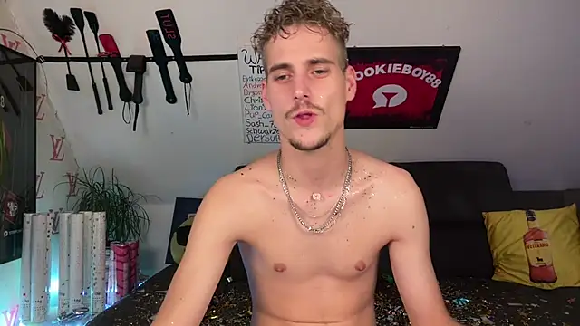 Cookieboy88 – Naživo XXX chat