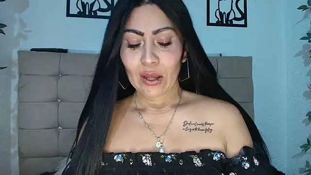 Tania_mature 现场XXX聊天