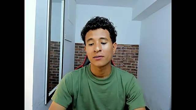 WIZARD-ALESSANDRO লাইভ XXX চ্যাট