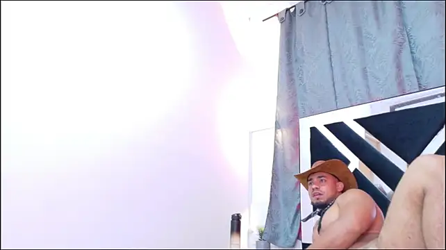 DrakeEvans Show in webcam