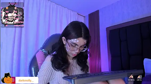 Molly_A's Live XXX Chat