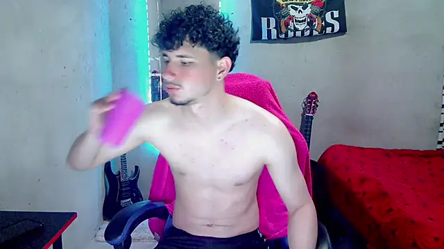 Онлайн чат XXX Atom_Hot