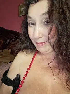 GypsyEsmeralda's Live XXX Chat