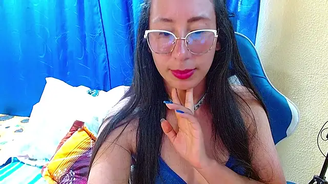 Chatroom XXX en direct de Gia_leinn