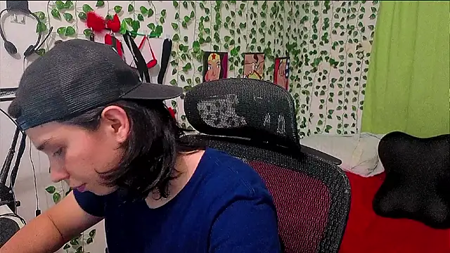 צ'אט XXX בשידור חי של Andy_gray