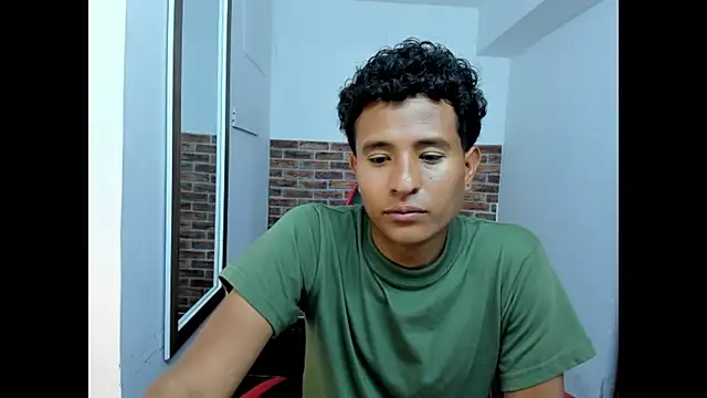 Chat +18 de WIZARD-ALESSANDRO ao vivo