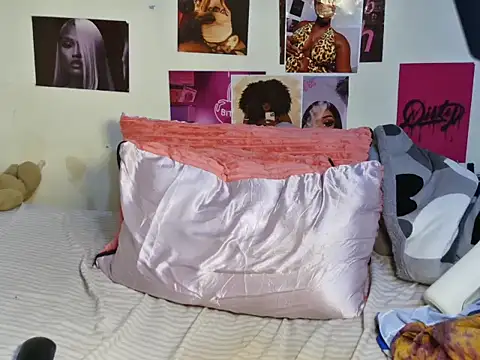 Aria_ah Adlı Modelin Canlı XXX Sohbeti