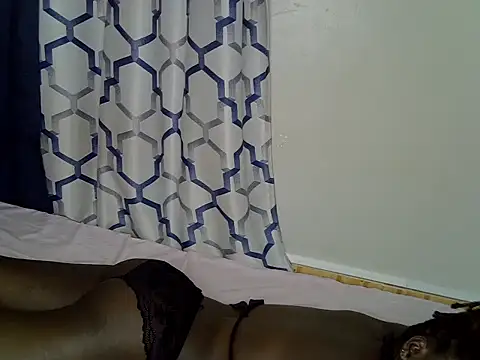 Czat XXX na żywo – Kamina_slim