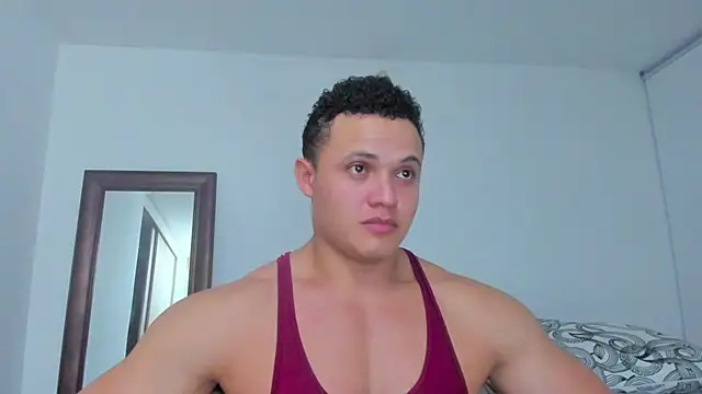 KingLevi01 élő XXX-chatje