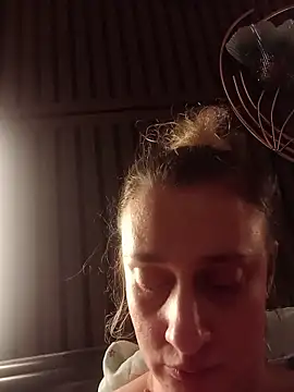 SexyAmyBB Adlı Modelin Canlı XXX Sohbeti