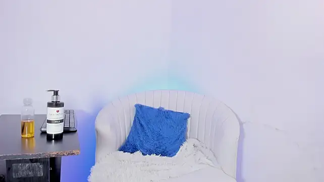 StrongGaze's Live XXX Chat